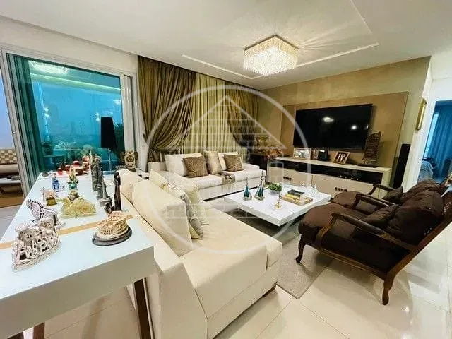 Apartamento com 208m² 3 quartos e 1 banheiro, à venda, no bairro Tirol em Natal