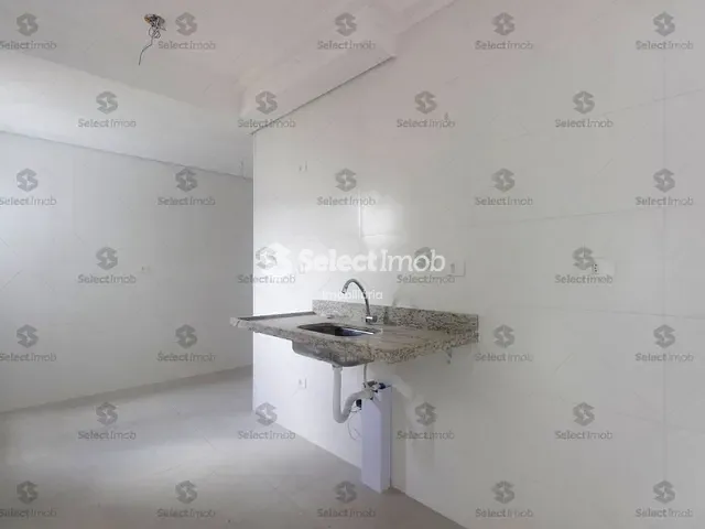 Apartamento com 69m² 2 quartos e 1 banheiro, à venda, no bairro Vila Assis Brasil em Mauá