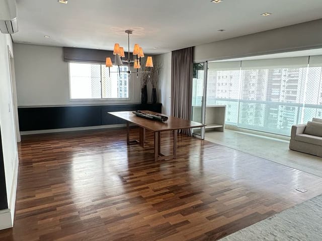 Apartamento com 277m² 3 quartos e 6 banheiros, à venda, no bairro Itaim Bibi em São Paulo