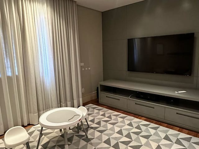 Apartamento com 277m² 3 quartos e 6 banheiros, à venda, no bairro Itaim Bibi em São Paulo