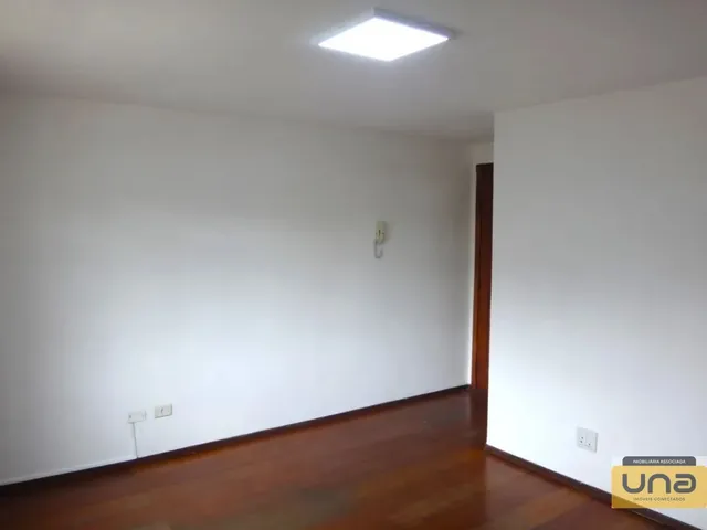 Apartamento 3 quartos e 1 banheiro, para alugar, no bairro JARDIM BOTANICO em Curitiba