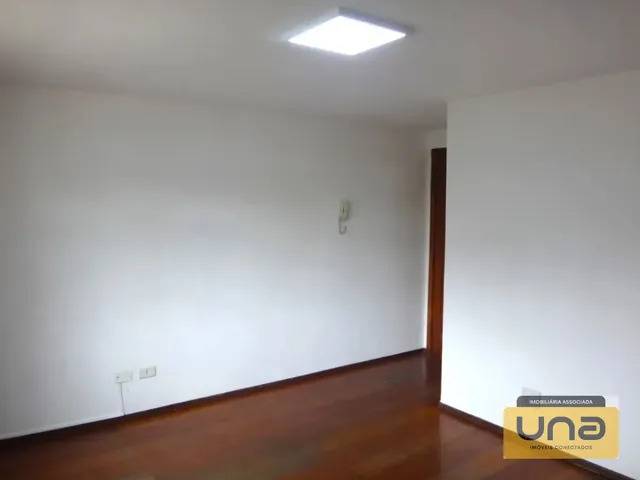 Apartamento 3 quartos e 1 banheiro, para alugar, no bairro JARDIM BOTANICO em Curitiba