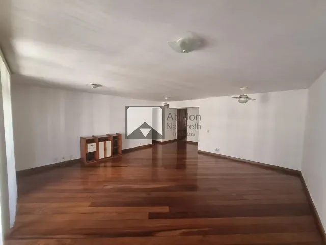 Apartamento com 200m² 4 quartos e 1 banheiro, à venda, no bairro Icaraí em Niterói