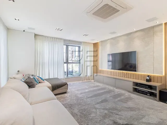 Apartamento 3 quartos e 5 banheiros, à venda, no bairro Santa Rosa em Londrina