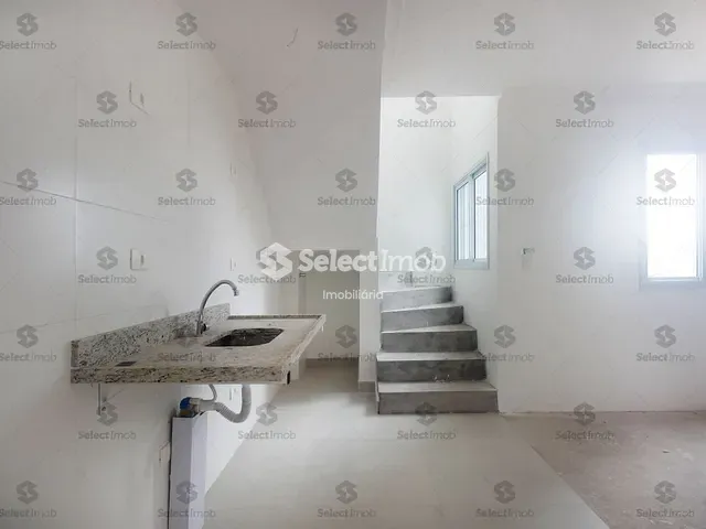 Apartamento com 88m² 2 quartos e 1 banheiro, à venda, no bairro Vila Assis Brasil em Mauá