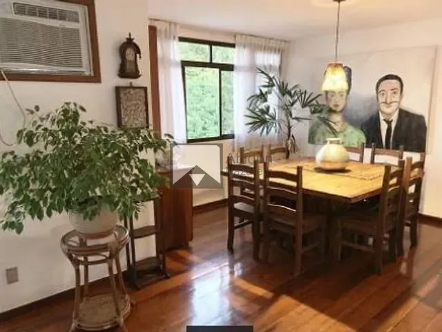 Apartamento com 300m² 4 quartos e 1 banheiro, à venda, no bairro Boa Viagem em Niterói