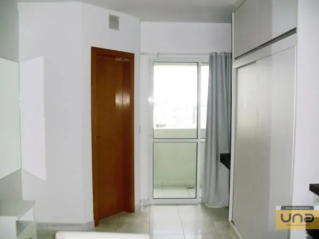 Apartamento 1 quarto e 1 banheiro, para alugar, no bairro CENTRO em Curitiba