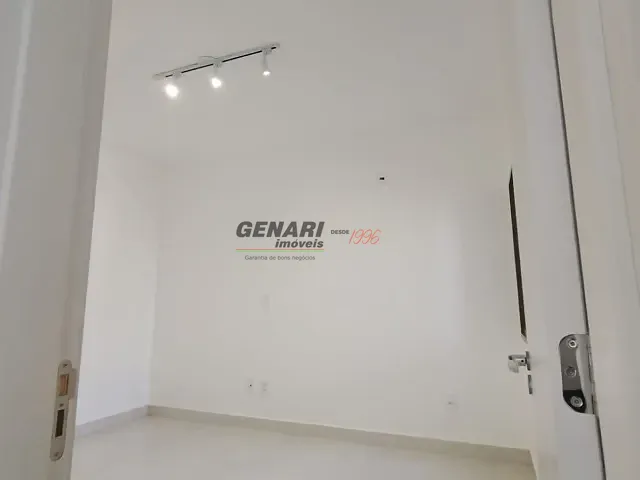 Apartamento 2 quartos e 2 banheiros, para alugar, no bairro Jardim Santiago em Indaiatuba