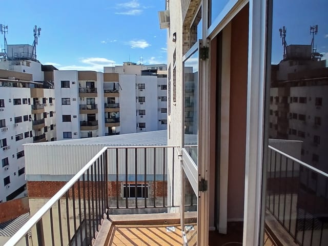 Foto do Apartamento - PENHA CIRCULAR- APTO COM 69m2 , 2 QUARTOS COM VARANDA , GARAGEM , JUNTO AO COMÉRCIO. | Hilmar