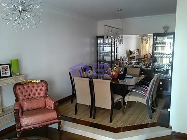 Apartamento com 188m² 4 quartos e 3 banheiros, à venda, no bairro Tatuapé em São Paulo