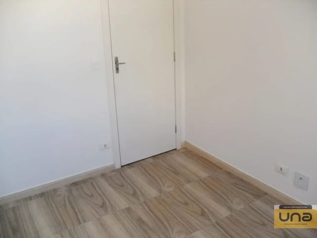 Apartamento 2 quartos e 1 banheiro, para alugar, no bairro CRISTO REI em Curitiba