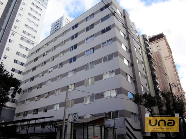 Apartamento 1 quarto e 1 banheiro, para alugar, no bairro CENTRO em Curitiba