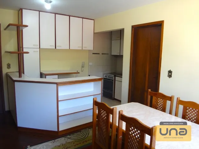 Apartamento 1 quarto e 1 banheiro, para alugar, no bairro CENTRO em Curitiba