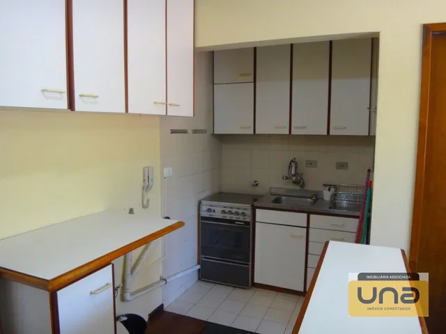 Apartamento 1 quarto e 1 banheiro, para alugar, no bairro CENTRO em Curitiba