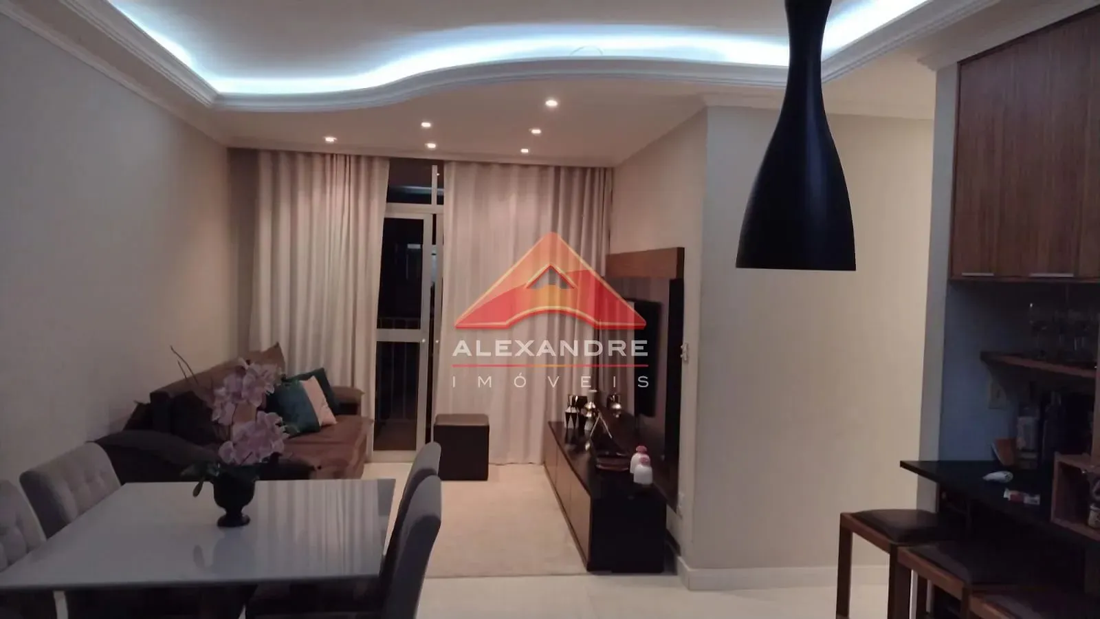 Apartamento, 3 quartos, 90 m² - Foto 1