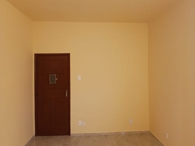 Foto do Apartamento - VILA DA PENHA - APARTAMENTO COM 53 m2 , 2 QUARTOS , SALA , BANHEIRO, COZINHA, ÁREA , GARAGEM , JUNTO AO COMÉRCIO . | Hilmar