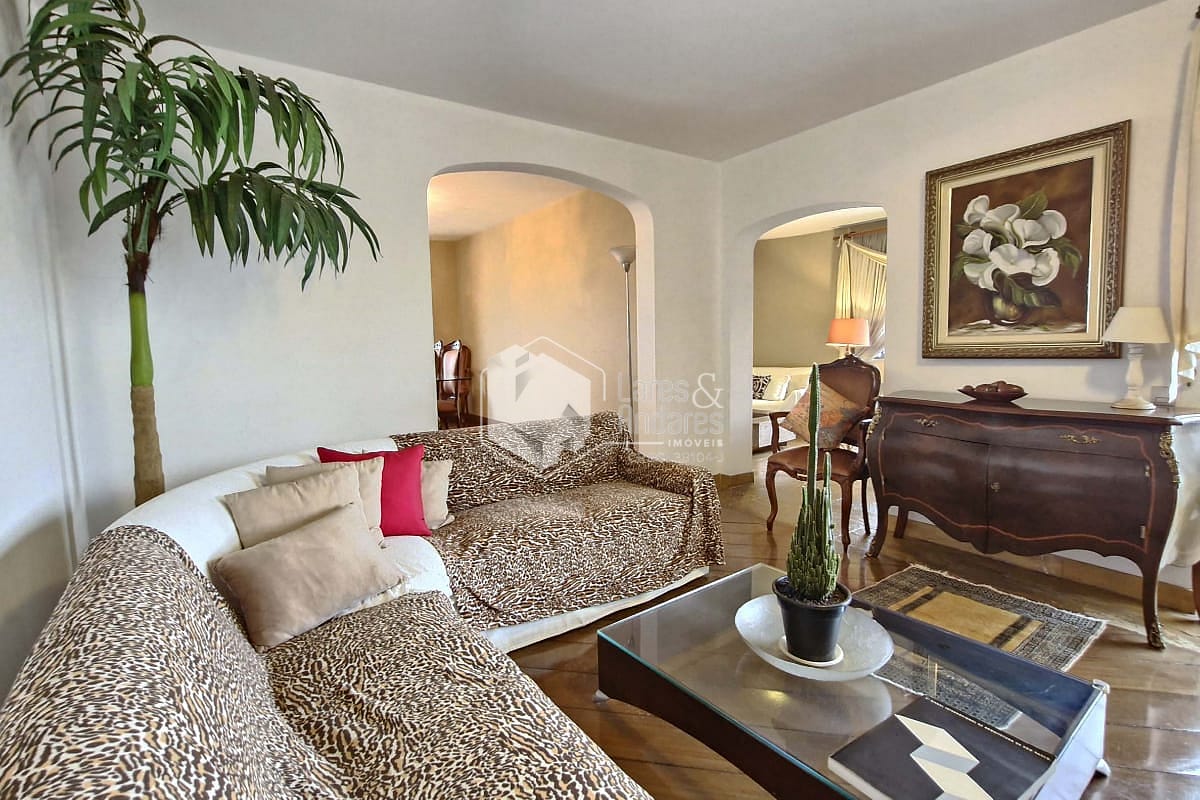 Apartamento, 3 quartos, 224 m² - Foto 1