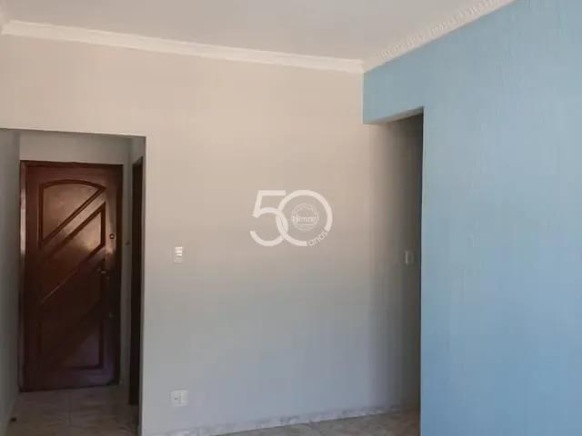 Apartamento com 62m² 2 quartos e 1 banheiro, para alugar, no bairro Olaria em Rio de Janeiro