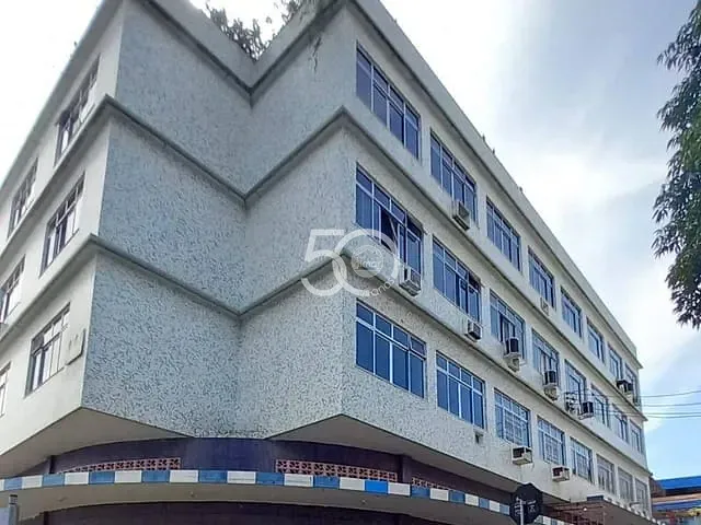 Apartamento com 62m² 2 quartos e 1 banheiro, para alugar, no bairro Olaria em Rio de Janeiro