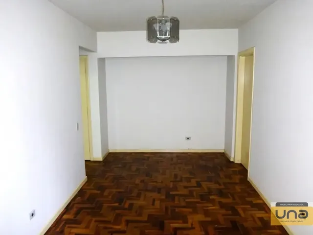 Apartamento 1 quarto e 1 banheiro, para alugar, no bairro CENTRO em Curitiba