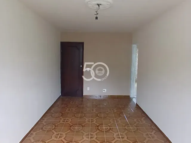 Apartamento com 45m² 1 quarto e 1 banheiro, para alugar, no bairro Irajá em Rio de Janeiro
