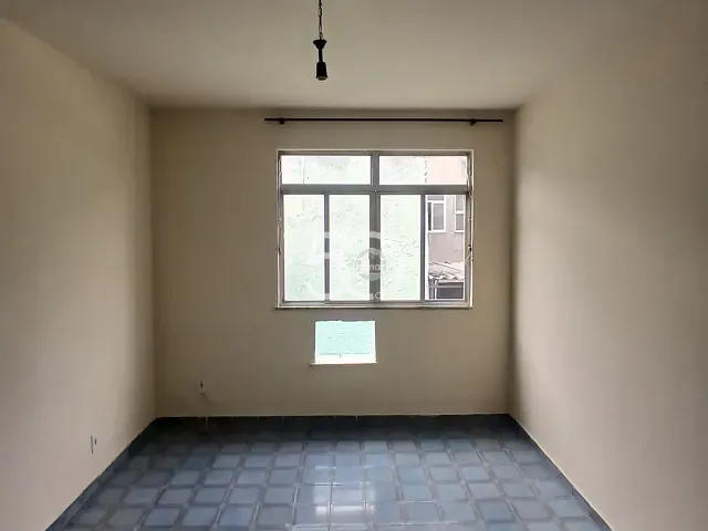 Apartamento com 45m² 1 quarto e 1 banheiro, para alugar, no bairro Irajá em Rio de Janeiro