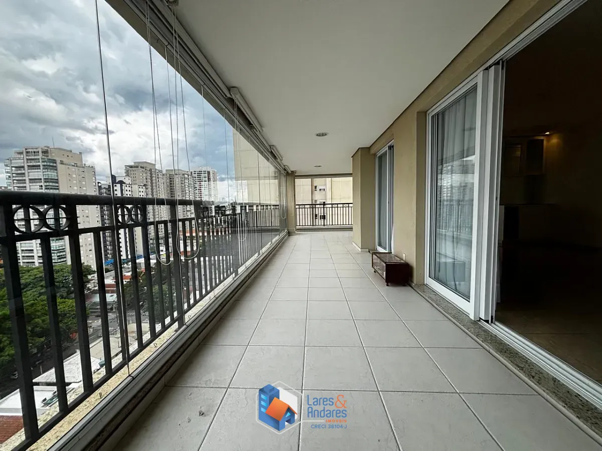 Apartamento, 3 quartos, 223 m² - Foto 1