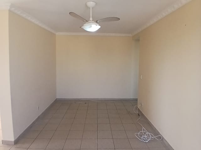 Foto do Apartamento - PENHA- APTO COM .... 2 QUARTOS, ÁREA , ELEVADOR ,GARAGEM , JUNTO AO COMÉRCIO. | Hilmar