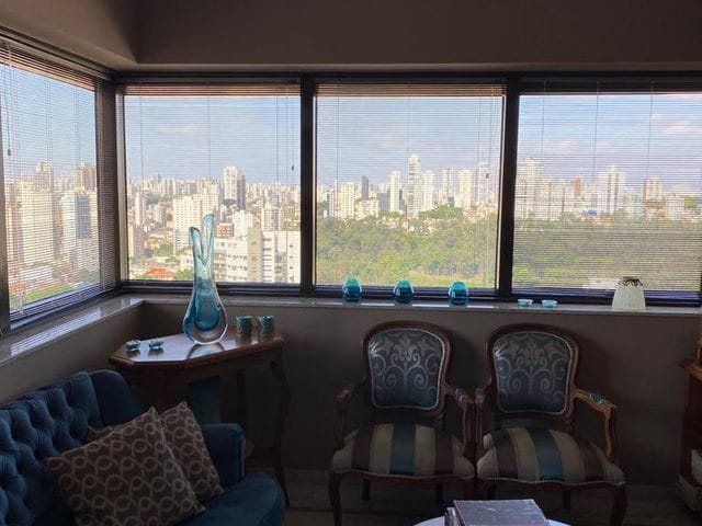 Apartamento com 350m² 4 quartos e 5 banheiros, à venda ou para alugar, no bairro Aclimação em São Paulo