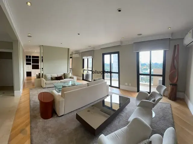 Apartamento 3 quartos e 3 banheiros, à venda ou para alugar, no bairro Moema em São Paulo