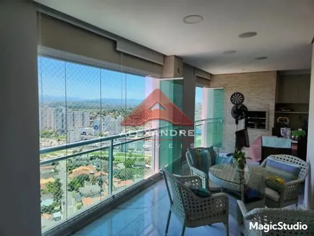 Apartamento com 190m² 4 quartos e 2 banheiros, à venda, no bairro Jardim das Colinas em São José dos Campos