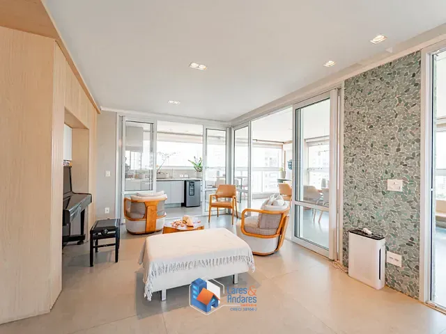 Apartamento com 276m² 4 quartos e 6 banheiros, à venda, no bairro Aclimação em São Paulo