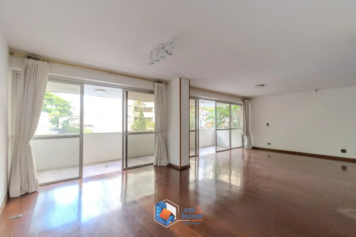 Apartamento, 3 quartos, 241 m² - Foto 1
