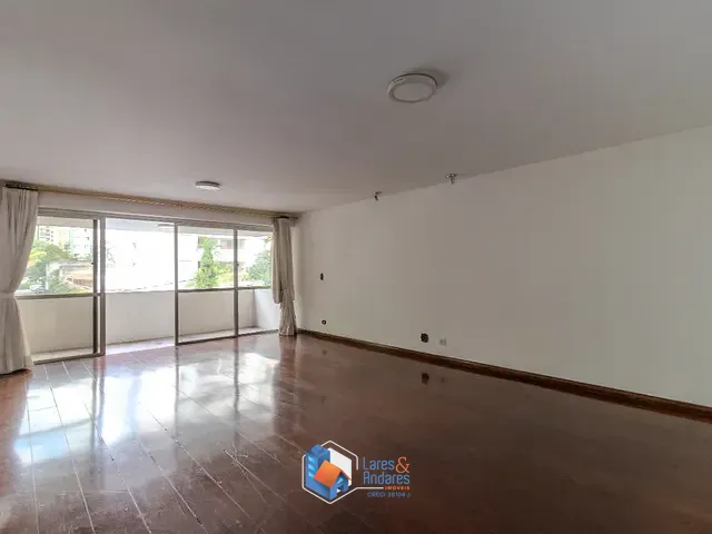 Apartamento com 241m² 3 quartos e 5 banheiros, à venda, no bairro Aclimação em São Paulo