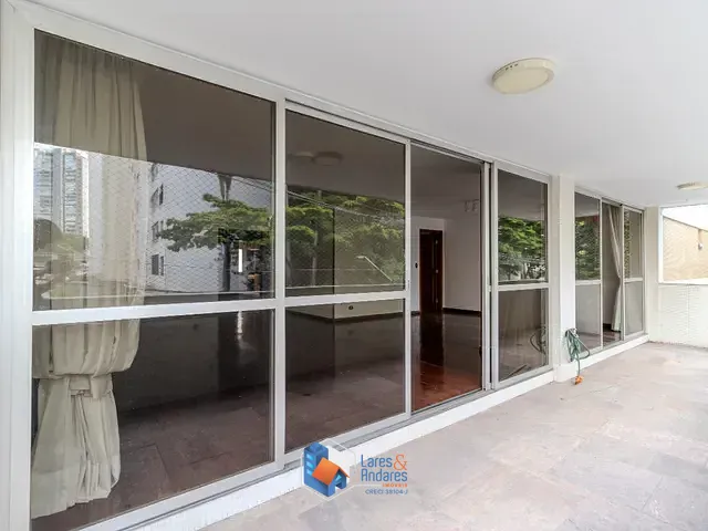 Apartamento com 241m² 3 quartos e 5 banheiros, à venda, no bairro Aclimação em São Paulo