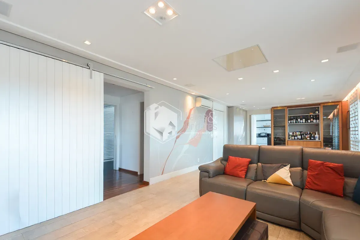 Apartamento, 3 quartos, 205 m² - Foto 2