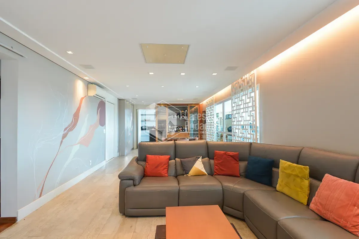 Apartamento, 3 quartos, 205 m² - Foto 1