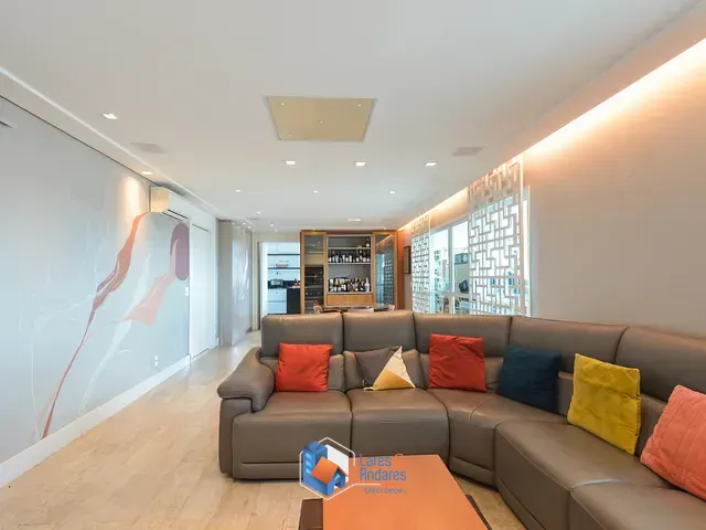 Apartamento com 205m² 3 quartos e 5 banheiros, à venda, no bairro Saúde em São Paulo