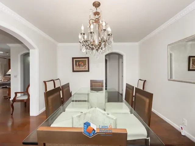 Apartamento com 247m² 4 quartos e 4 banheiros, à venda, no bairro Real Parque em São Paulo