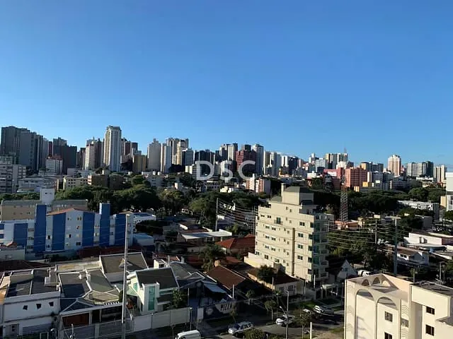 Apartamento com 555m² 4 quartos e 5 banheiros, à venda, no bairro Água Verde em Curitiba
