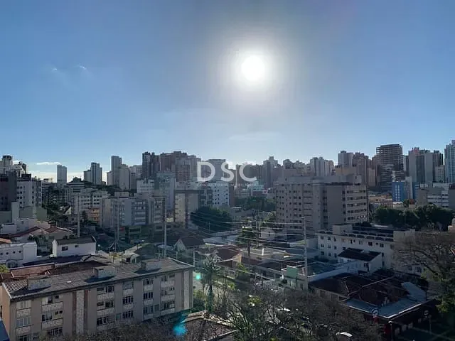 Apartamento com 555m² 4 quartos e 5 banheiros, à venda, no bairro Água Verde em Curitiba