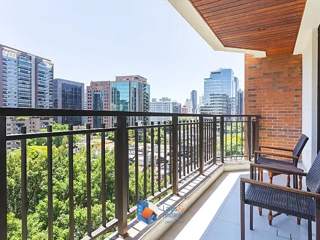 Apartamento com 195m² 2 quartos e 4 banheiros, à venda, no bairro Itaim Bibi em São Paulo