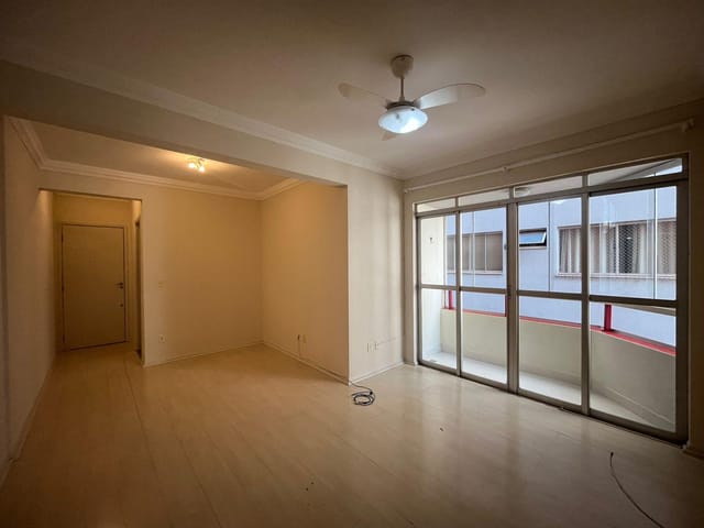 Foto do Apartamento - Apartamento a Venda , 2 dormitórios sendo 1 suíte, sacada,  Edifício Ille de France, próximo a avenida  Bandeirantes, Vila Ipiranga  | Guepardo Imob
