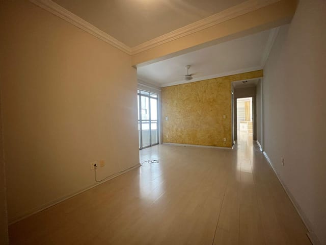 Foto do Apartamento - Apartamento a Venda , 2 dormitórios sendo 1 suíte, sacada,  Edifício Ille de France, próximo a avenida  Bandeirantes, Vila Ipiranga  | Guepardo Imob