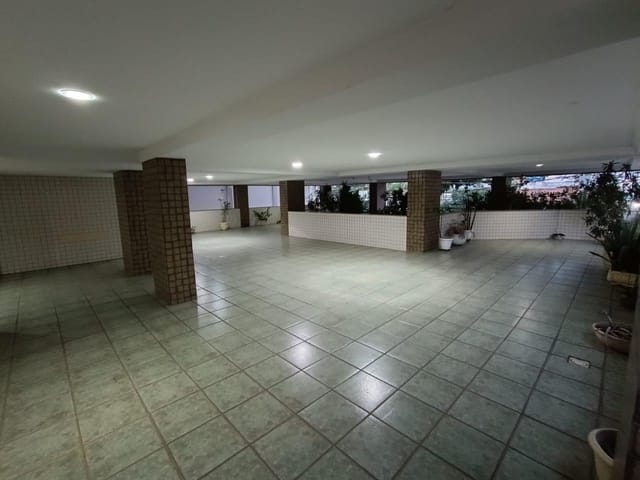 Foto do Apartamento - R$1.000,00 - PRAÇA SECA - RESIDENCIAL LUCAS, COM 3 QUARTOS, 2 VARANDAS, 2 VAGAS E BOA INFRAESTRUTURA, OFERECENDO ESPAÇO, CONFORTO E QUALIDADE DE VIDA | Hilmar