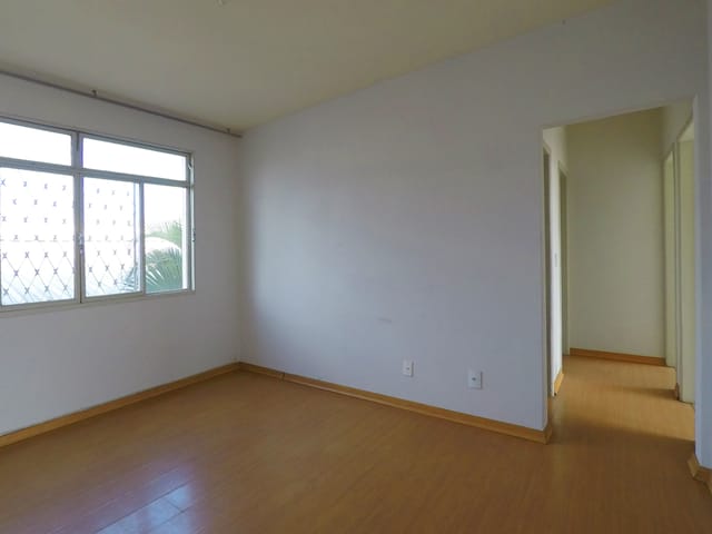 Foto do Apartamento - Apartamento 2 Quartos, D.C.E. com Banho, Armários Planejados e 1 Vaga Coberta no Bairro Planalto em BH-MG! | Deltalar Imóveis