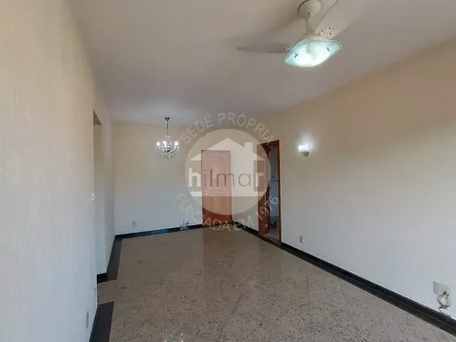 Apartamento 3 quartos e 1 banheiro, para alugar, no bairro Praça Seca em Rio de Janeiro