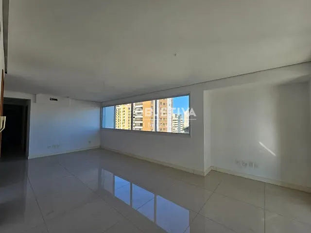 Apartamento com 136m² 3 quartos e 3 banheiros, à venda, no bairro Centro em Novo Hamburgo