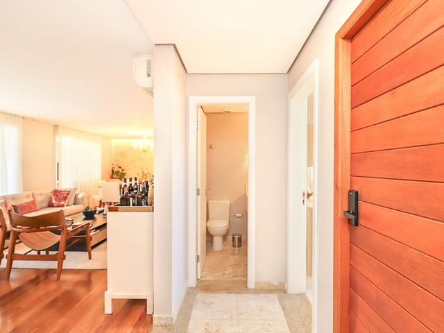 Apartamento com 226m² 3 quartos e 4 banheiros, à venda, no bairro Vila Nova Conceição em São Paulo