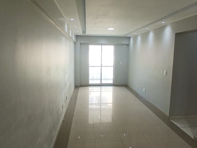 Foto do Apartamento - VAZ LOBO - ÓTIMO APARTAMENTO COM 89 M2 - TRÊS QUARTOS , SALA, COZINHA, BANHEIRO, GARAGEM , JUNTO AO COMÉRCIO . | Hilmar